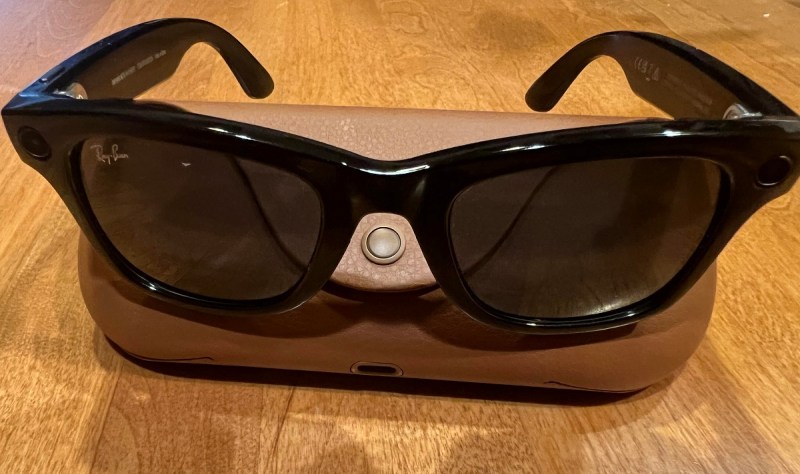 These smart glasses from Ray-Ban and Meta will have an AI voice chatbot soon.