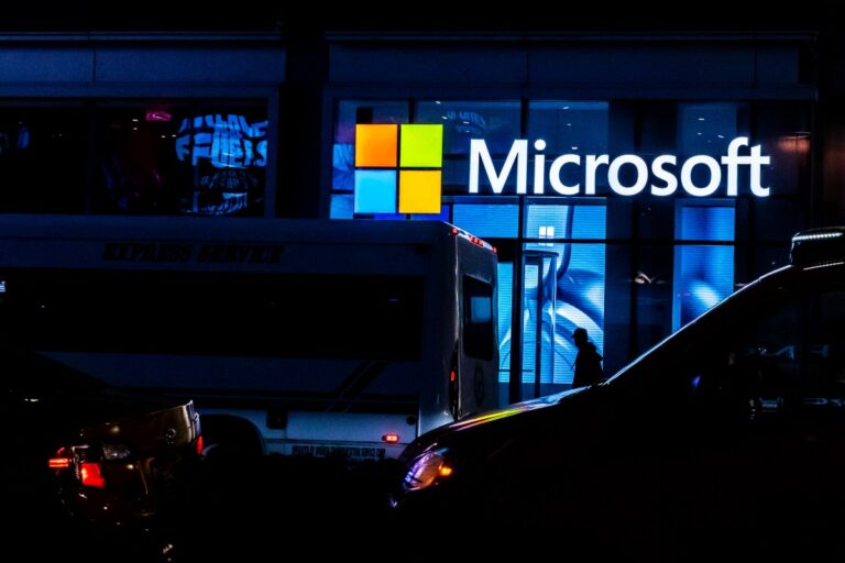 Microsoft disrupts cybercrime operation selling fraudulent accounts to notorious hacking gang